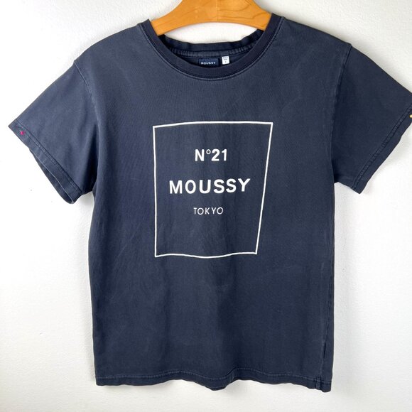 MOUSSY Tokyo Distressed Boxy Printed Tee - Picture 4 of 10